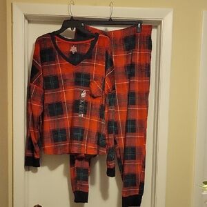 NWT: Women's Cuddl Duds Velour Fleece V-Neck Pajama Sleep Set